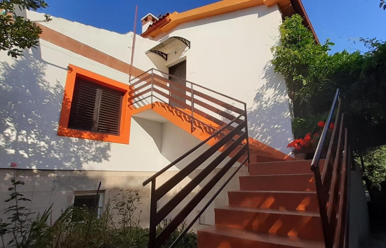 Ina 2 Apartamento Funtana Exterior foto